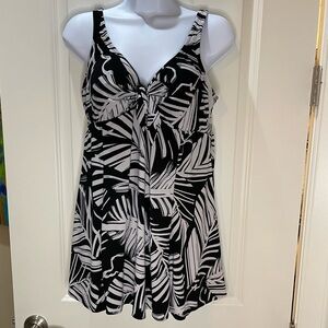 Bal Harbour Black & White One Piece Swim Dress with Palm Leaf Print Sz 16